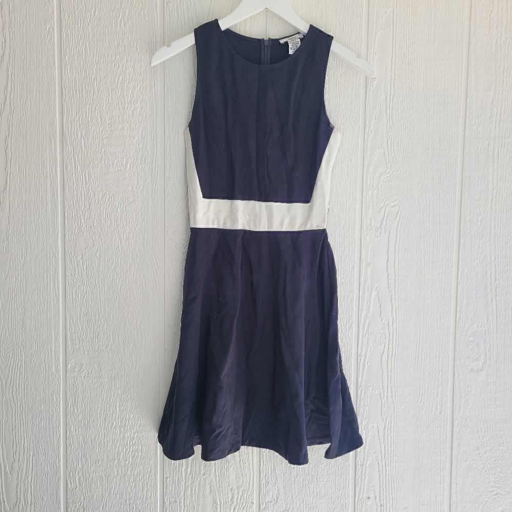 Bar lll XS Black And White Fit Dress